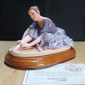 Vintage Vanmark The Beauty of Ballet "Getting Ready" Ballerina Figurine - 2000